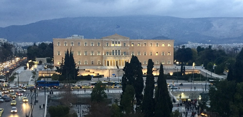 Vue générale de la place Syntagma à Athènes