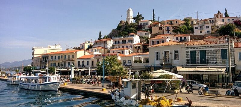ILE poros grece