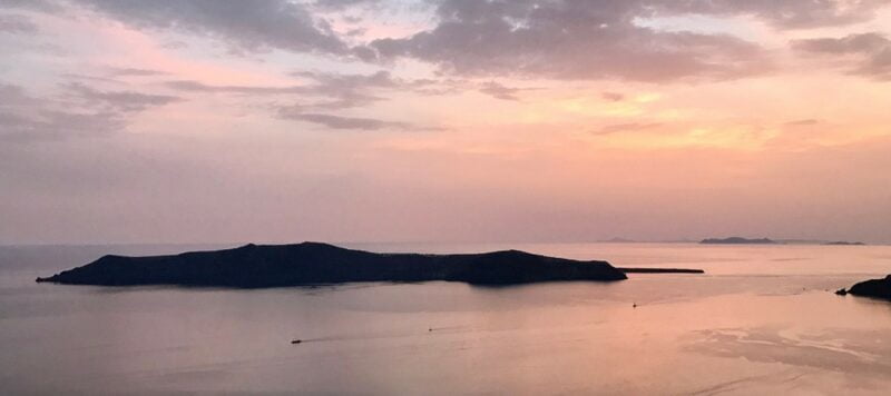 Photo d'un coucher de soleil à Santorin