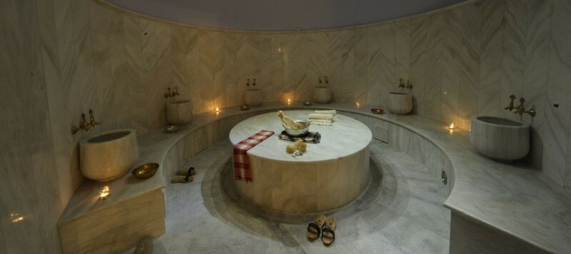 Visiter Ath&egrave;nes sous la pluie : aller au hammam