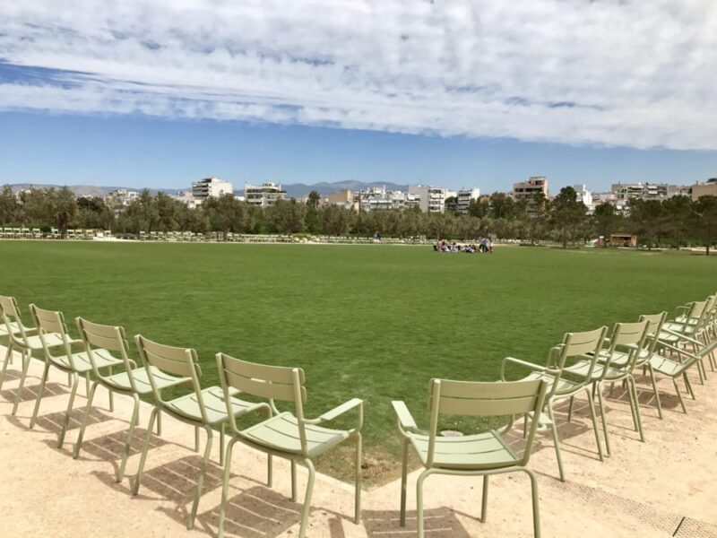 pelouse du parc stavros niarchos &agrave; ath&egrave;nes