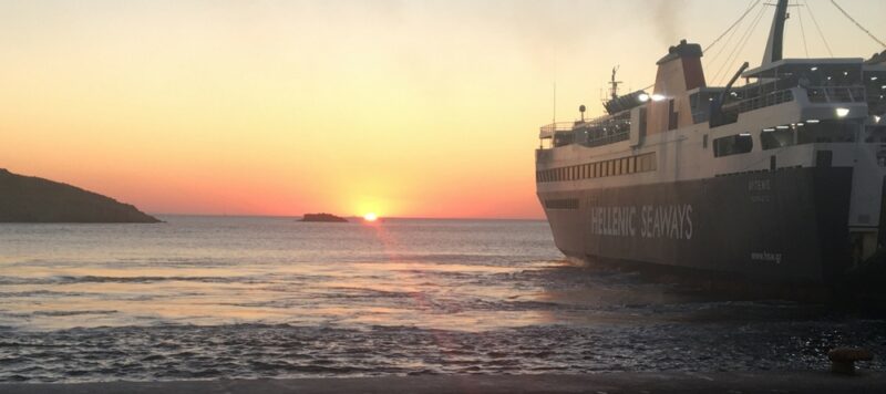 traversée bateau ferry pour les îles grecques