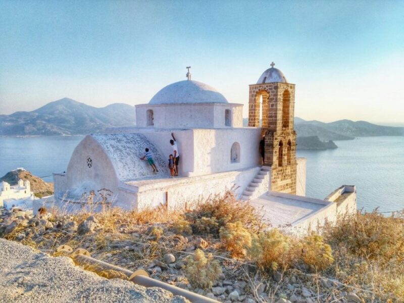 &eacute;glise &agrave; Plaka, milos dans les Cyclades