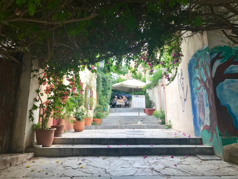 Visiter le quartier de Plaka à Athènes