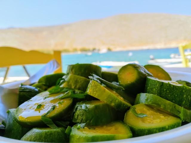 Manger sainement et équilibré en Grèce taverne