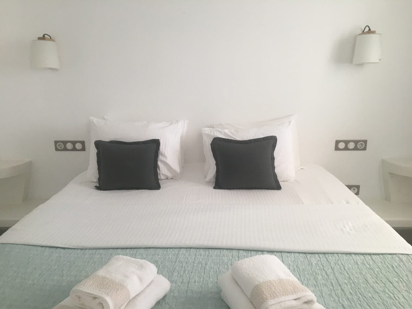 dormir à naxos hotels hebergements chambre d'hote pension studio maison