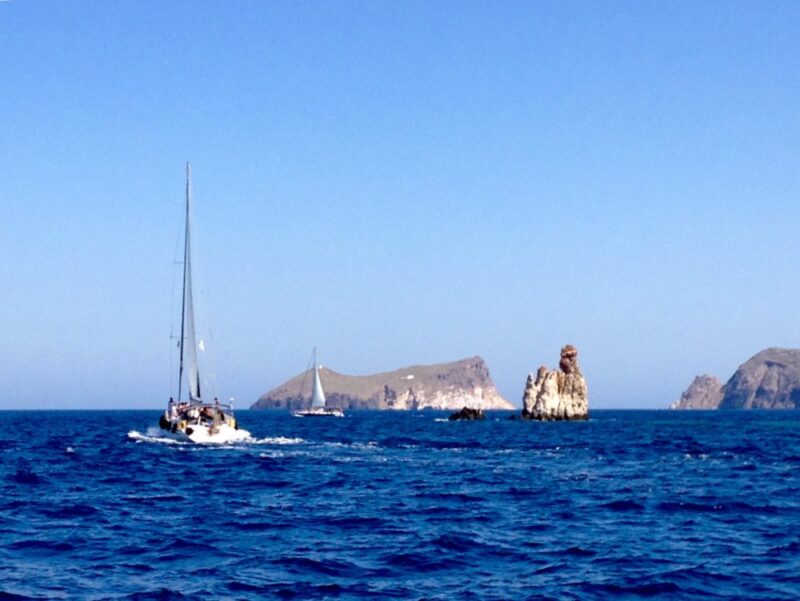 louer un bateau Gr&egrave;ce Cyclades Milos