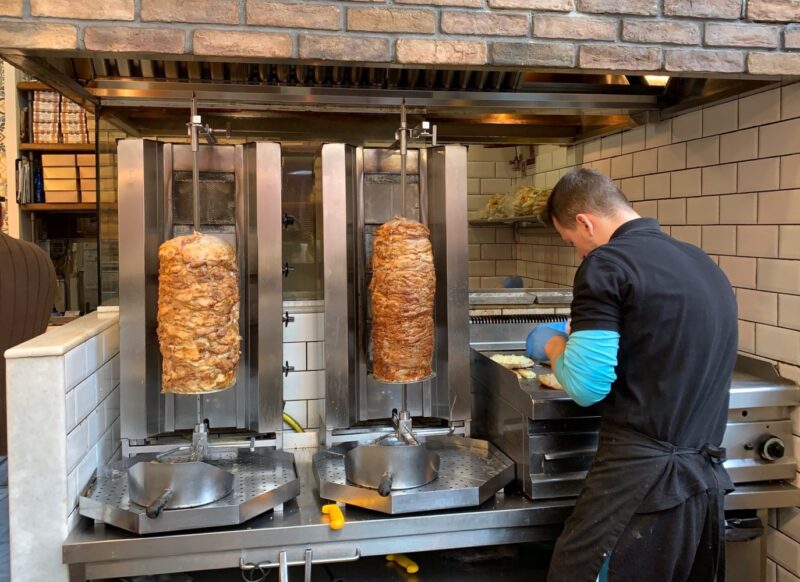 Souvlakis à Athènes et manger pas cher athènes