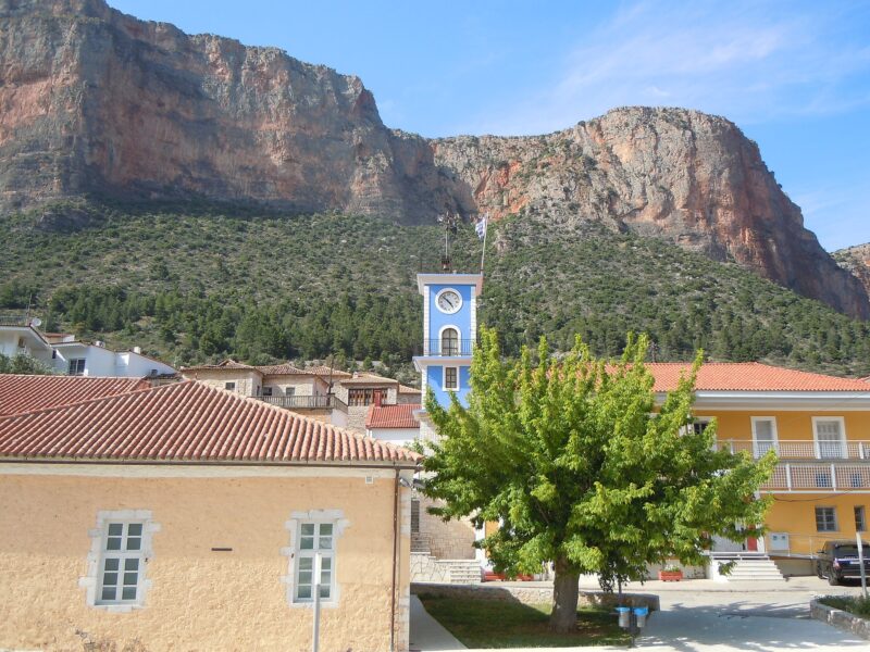 leonidio peloponese ou loger hotel