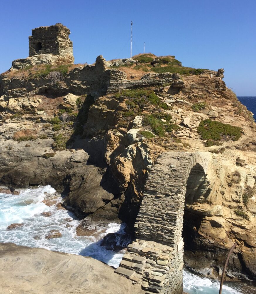 Cyclades, que faire &agrave; Andros ? Phare d'Andros