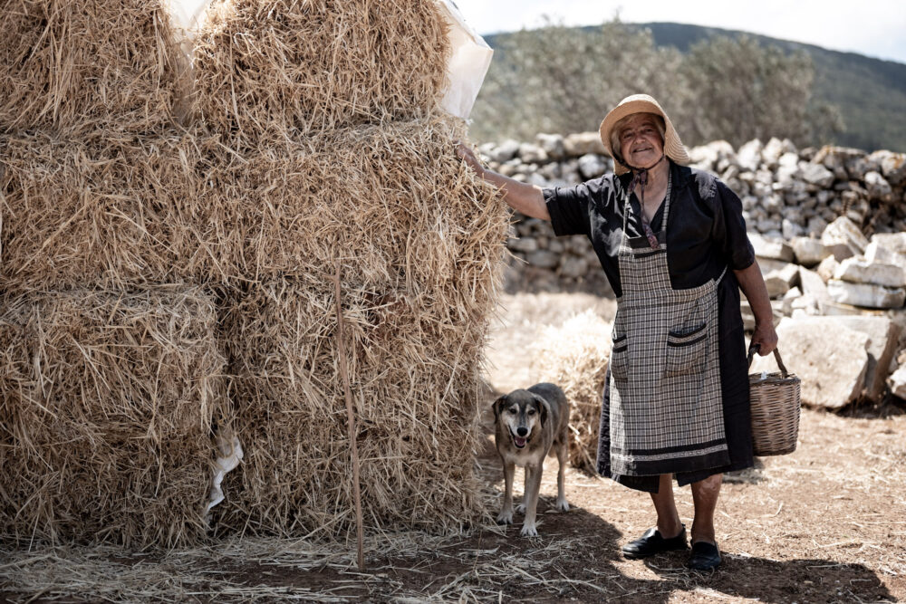 Un tr&egrave;s beau livre sur la Gr&egrave;ce : Visages de sfinos de Ari Rossner - photos grece - livre grece