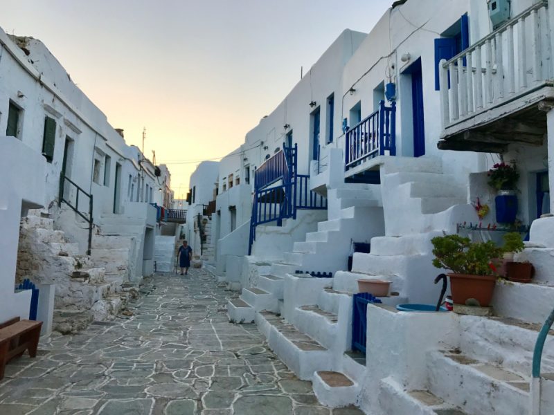 Pour les maisons dans les cyclades sont elles blanches et bleues