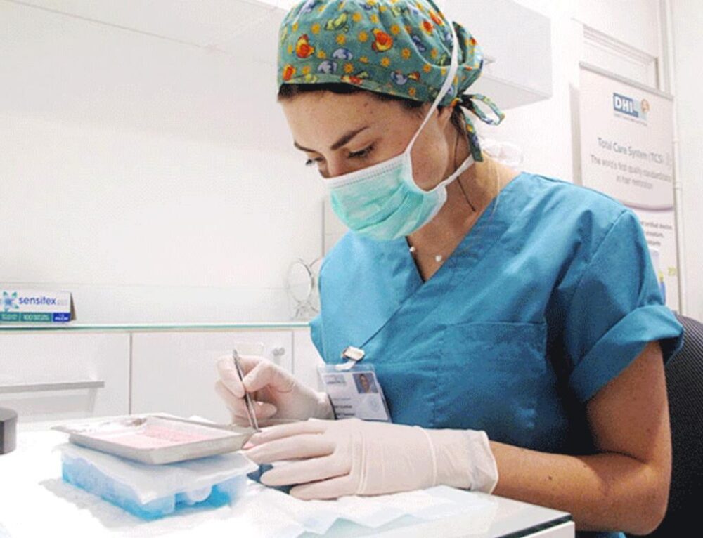 Monsieur Cheveux, le sp&eacute;cialiste de la greffe de cheveux en Gr&egrave;ce