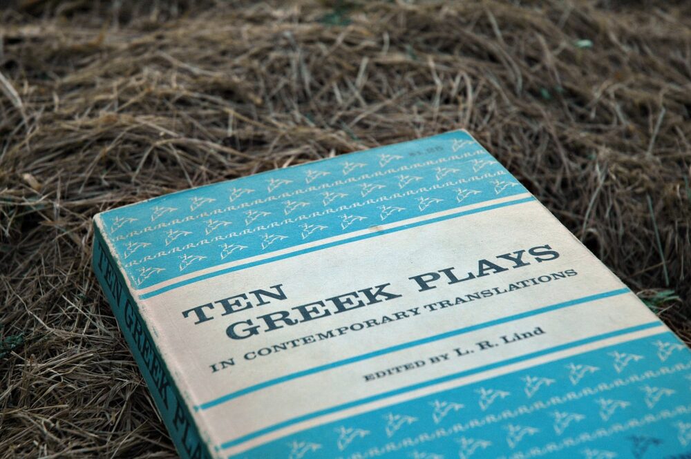 valise pour la grece - que mettre dans sa valise pour partir en grèce - bagages grece - vetements grece - comment s'habiller en grece