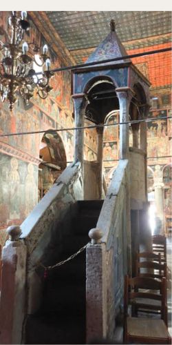 l'&eacute;glise de la dormition de la Vierge dans le haut de Kalambaka