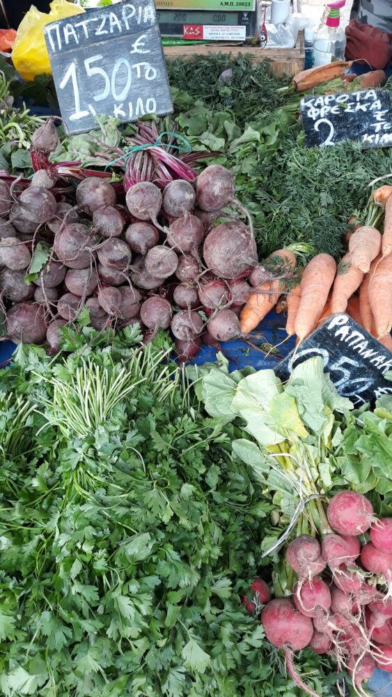 légumes d'hiver sur les marchés d'Athènes en Grèce