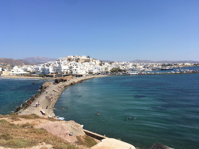 Naxos, vue sur la ville depuis le temple d'Apollon