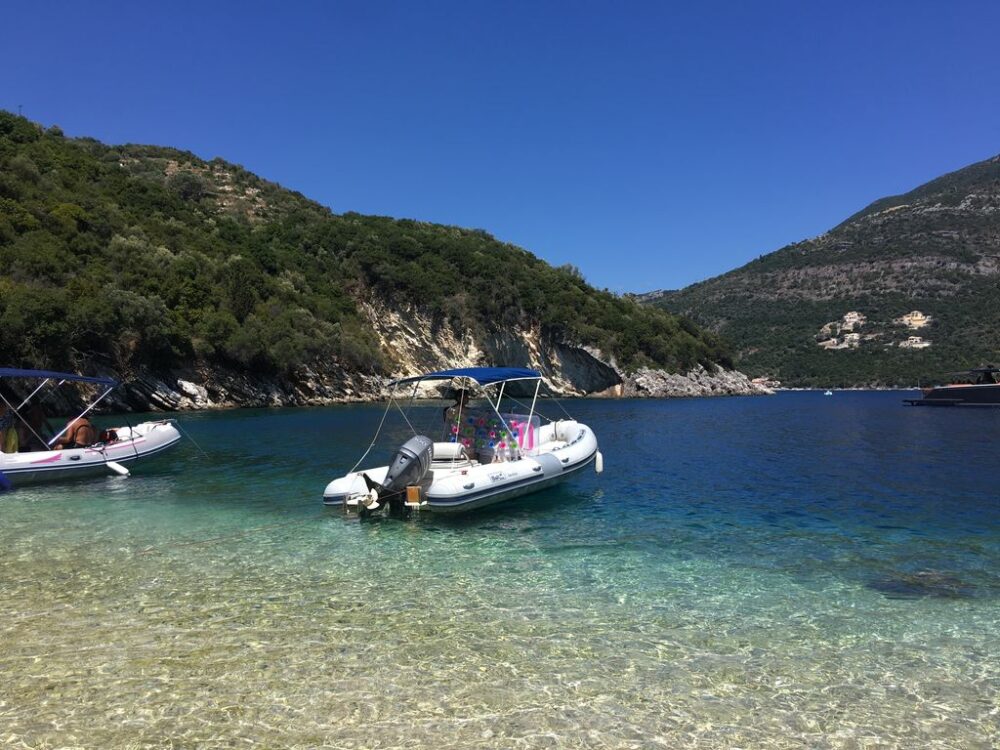 bateau sans permis &agrave; Lefkada