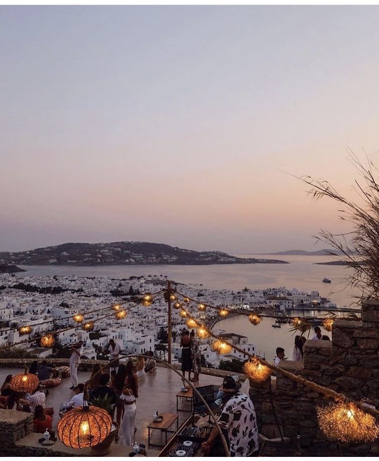 bar coucher de soleil mykonos Grece 360&deg; sunset bar