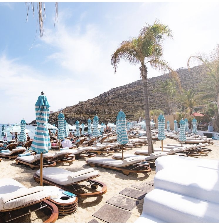 nammos beach bar fete mykonos