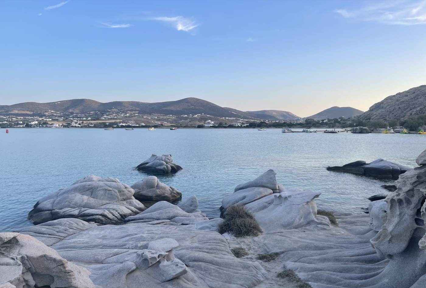 Plage de Kolimpithres, Paros