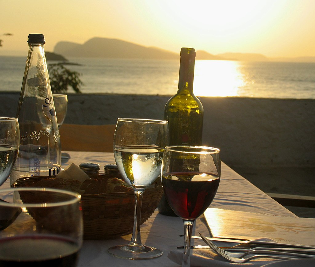 Vin grec Table Verres Mer