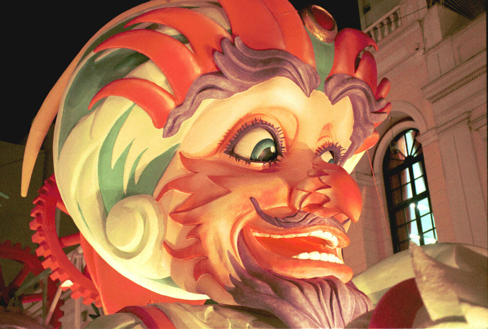 un char au carnaval de Patras