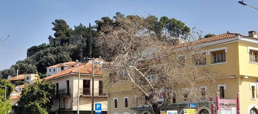 Le château de Kalamata au centre de la vieille ville