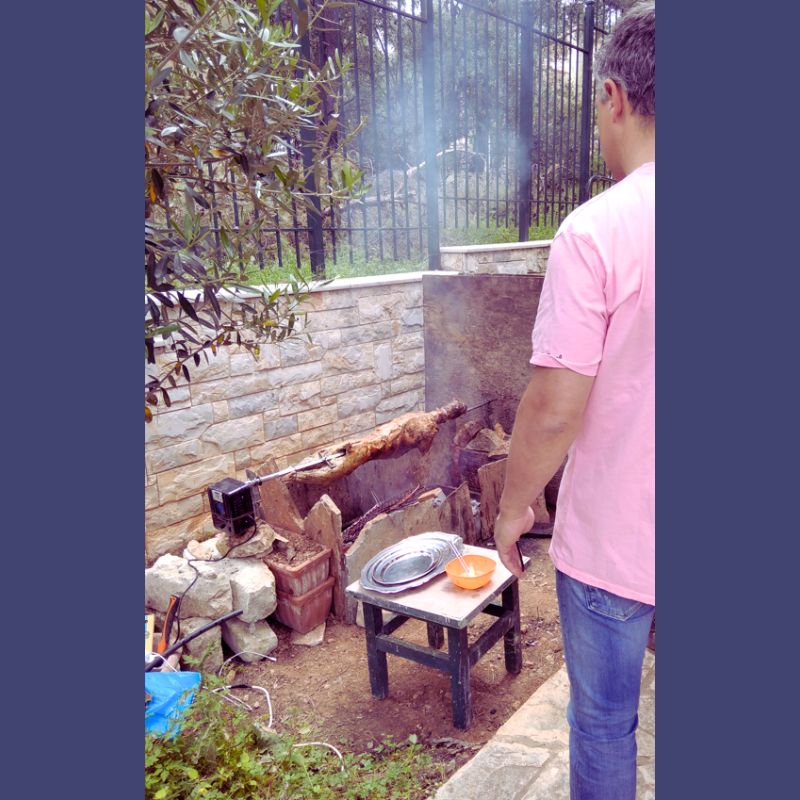 Agneau r&ocirc;ti pour la P&acirc;que grecque