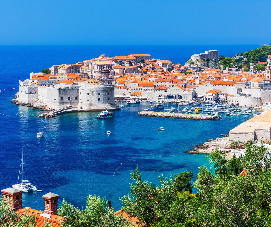 Croisi&egrave;re en M&eacute;diterran&eacute;e Thessalonique Eph&egrave;se H&eacute;raklion Santorin Mykonos Milos